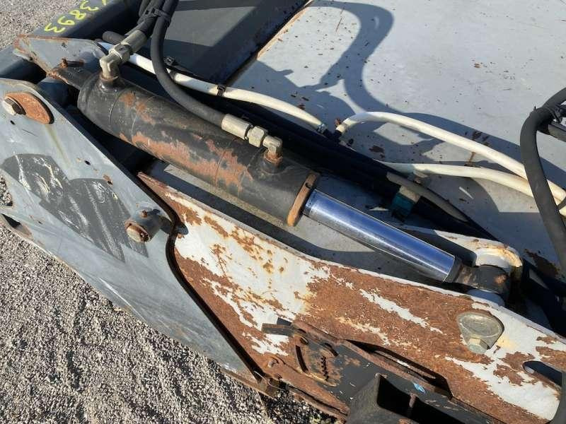 EMILY 2900mm - Attache Chargeurs CATERPILLAR / VOLVO - Brosse: photos 2 EMILY 2900mm - Attache Chargeurs CATERPILLAR / VOLVO - Brosse: photos 2