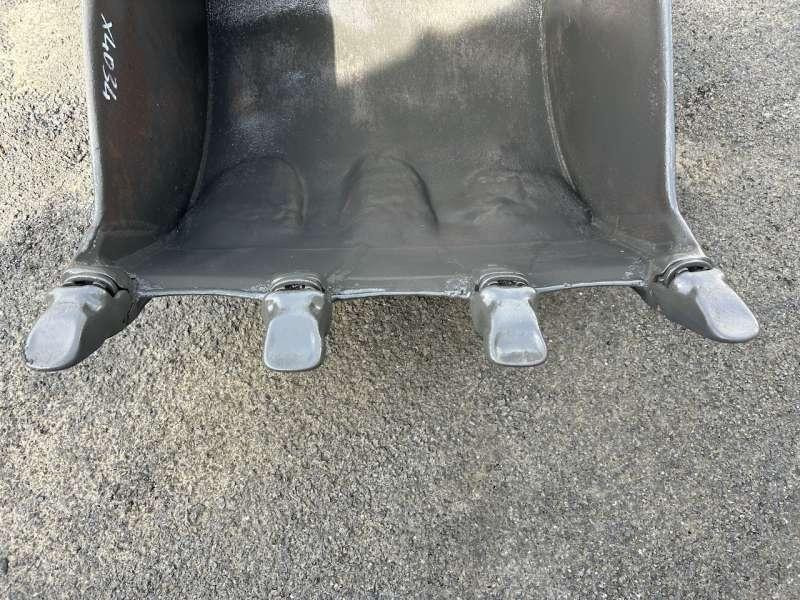 MECALAC 12 - 870mm - fond à revoir - Godet pour pelle: photos 2 MECALAC 12 - 870mm - fond à revoir - Godet pour pelle: photos 2