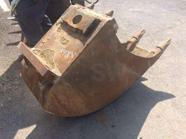 MECALAC 340 - 8/10/11/12 - Godet pour pelle: photos 2 MECALAC 340 - 8/10/11/12 - Godet pour pelle: photos 2