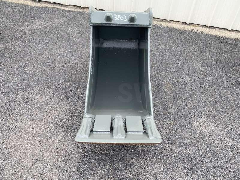 MECALAC 450mm - Series 8 / 10 / 11 et 12 - Godet pour pelle: photos 3 MECALAC 450mm - Series 8 / 10 / 11 et 12 - Godet pour pelle: photos 3