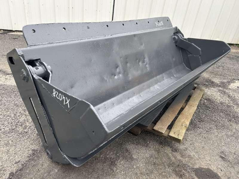 MECALAC series 8/10/11 et 12 - 2200mm - Godet pour chargeur: photos 1 MECALAC series 8/10/11 et 12 - 2200mm - Godet pour chargeur: photos 1