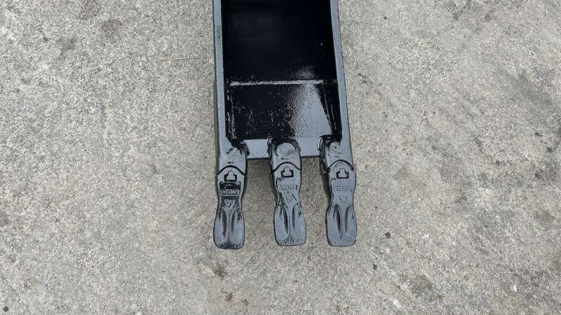 MORIN M3 - Type Banane - 270mm - Godet pour pelle: photos 2 MORIN M3 - Type Banane - 270mm - Godet pour pelle: photos 2