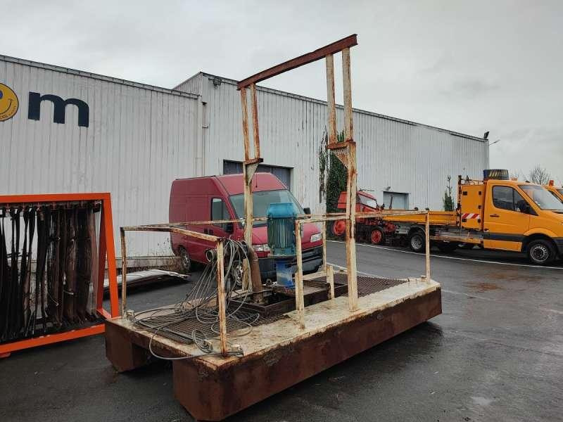 WEBER POMPE FLOTTANTE - Matériel de chantier: photos 2 WEBER POMPE FLOTTANTE - Matériel de chantier: photos 2