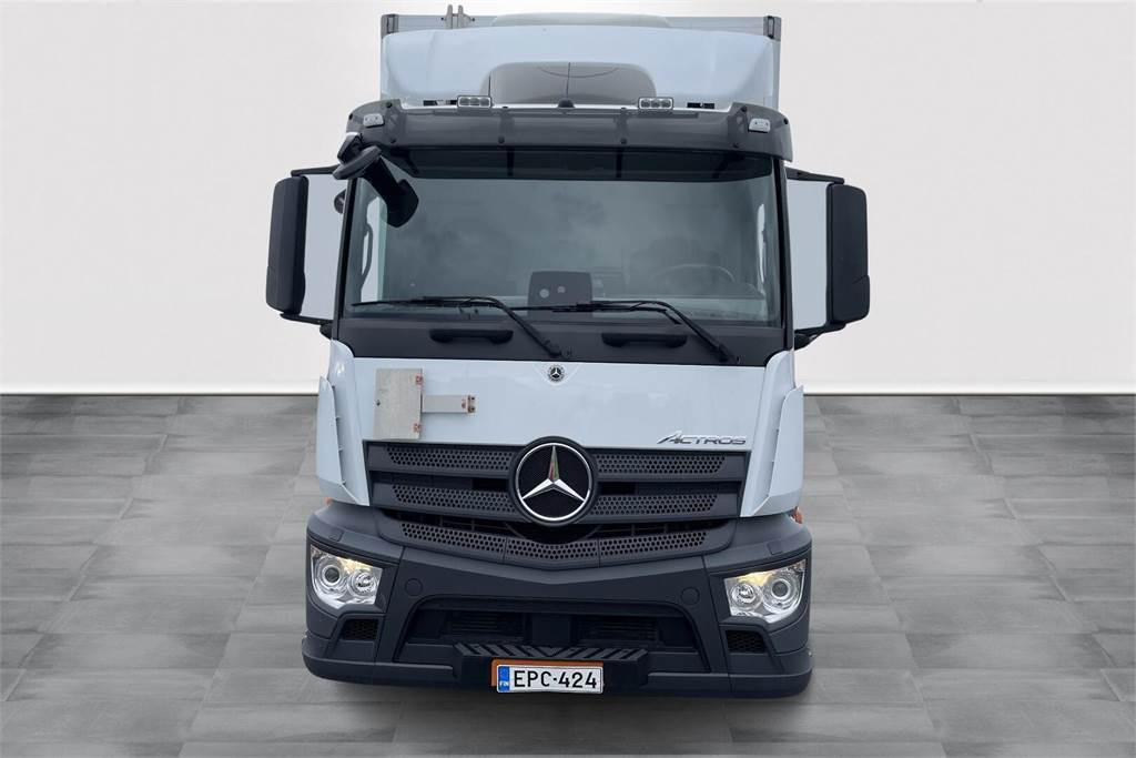 Mercedes-Benz Actros 1827 4x2 8,7m umpikori+PL nostin - Camion isothermique: photos 2 Mercedes-Benz Actros 1827 4x2 8,7m umpikori+PL nostin - Camion isothermique: photos 2