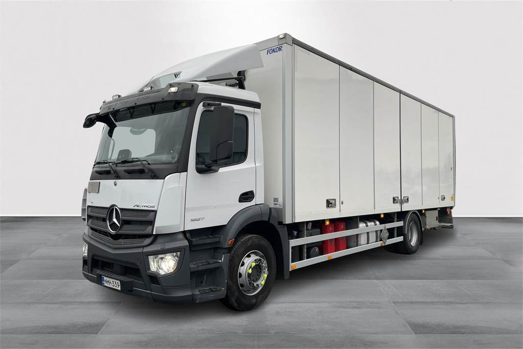 Mercedes-Benz Actros 1827L 8,7m Ksa Umpikori - Camion fourgon: photos 1 Mercedes-Benz Actros 1827L 8,7m Ksa Umpikori - Camion fourgon: photos 1