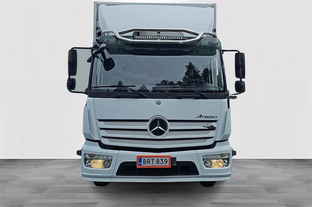 Mercedes-Benz Atego - Camion fourgon: photos 2 Mercedes-Benz Atego - Camion fourgon: photos 2