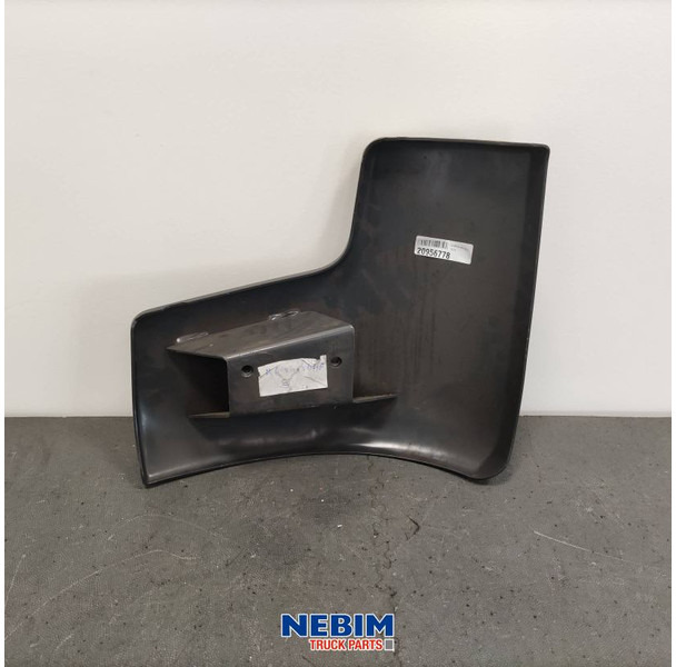 Volvo Volvo - 20956778 - Bumperhoek rechts FE - Pièces de rechange pour Camion: photos 2 Volvo Volvo - 20956778 - Bumperhoek rechts FE - Pièces de rechange pour Camion: photos 2