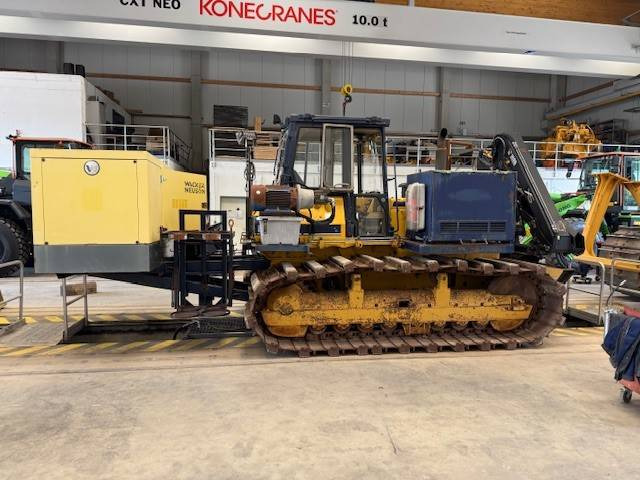 Komatsu D 58 P-1 MIETE / RENTAL (12005516) - Engins de chantier: photos 1 Komatsu D 58 P-1 MIETE / RENTAL (12005516) - Engins de chantier: photos 1