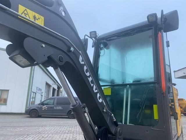 Volvo EC 20 E MIETE / RENTAL (12001805) en crédit-bail Volvo EC 20 E MIETE / RENTAL (12001805): photos 13