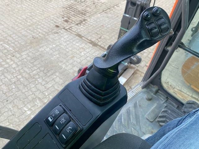 Pelle sur chenille Volvo EC 300 E NL Dig Assist MIETE / RENTAL (12001057): photos 14