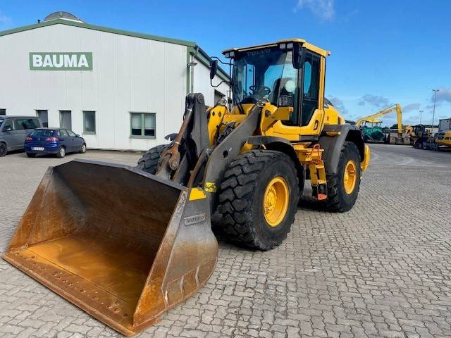 Volvo L 90 H MIETE / RENTAL (12002215) - Chargeuse sur pneus: photos 1 Volvo L 90 H MIETE / RENTAL (12002215) - Chargeuse sur pneus: photos 1
