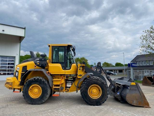 Volvo L 90 H MIETE / RENTAL (12002215) - Chargeuse sur pneus: photos 5 Volvo L 90 H MIETE / RENTAL (12002215) - Chargeuse sur pneus: photos 5