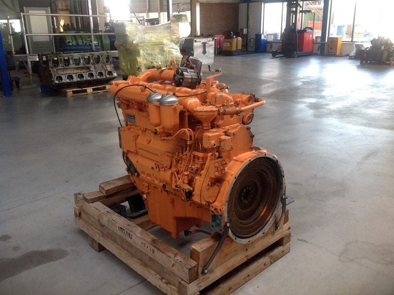 MAN D2866 TE USED - Engins de chantier: photos 1 MAN D2866 TE USED - Engins de chantier: photos 1