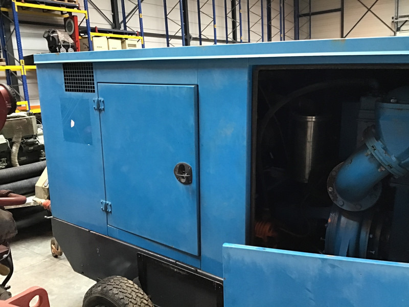 Iveco 8045SE POMP 580 M³/H USED - Pompe à eau: photos 1 Iveco 8045SE POMP 580 M³/H USED - Pompe à eau: photos 1