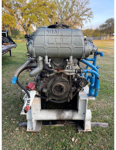 MWM D232 V12 PUMP USED - Pompe à eau: photos 3 MWM D232 V12 PUMP USED - Pompe à eau: photos 3