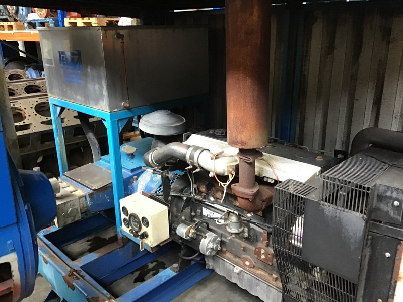 Perkins 1006-6 POMP 800 BAR USED - Pompe à eau: photos 5 Perkins 1006-6 POMP 800 BAR USED - Pompe à eau: photos 5