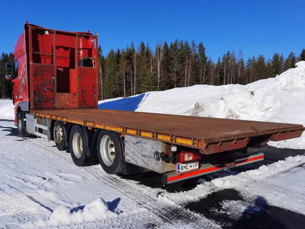 DAF XF460 - Camion plateau: photos 3 DAF XF460 - Camion plateau: photos 3