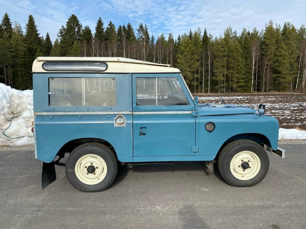 Land Rover Regular Station Wagon - Voiture break: photos 4 Land Rover Regular Station Wagon - Voiture break: photos 4