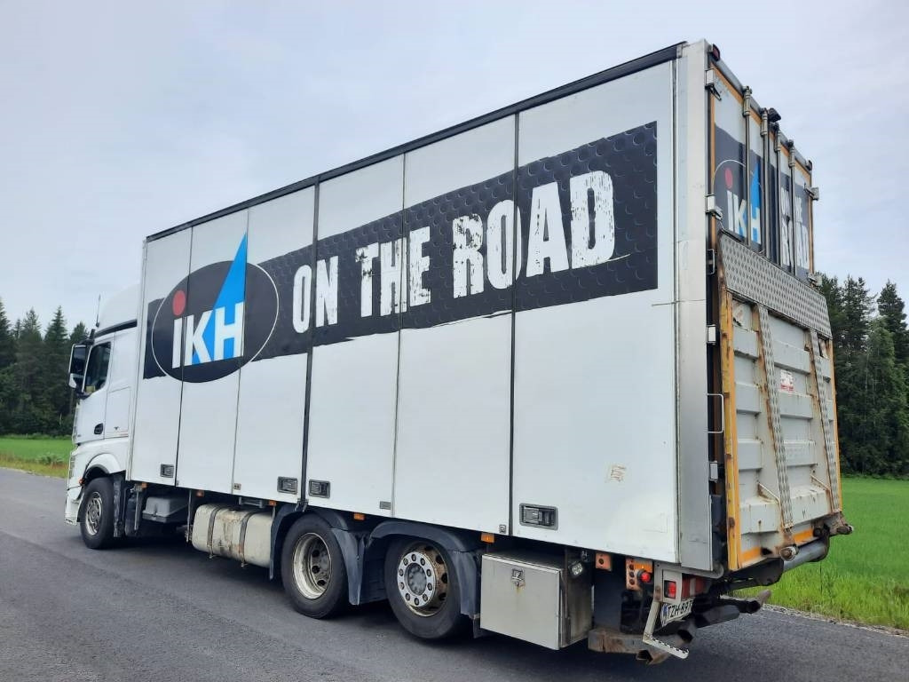 Mercedes-Benz Actros 2551  - Camion fourgon: photos 3 Mercedes-Benz Actros 2551  - Camion fourgon: photos 3