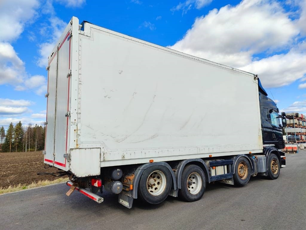 Scania R 500 8x2 4700 - Camion fourgon: photos 4 Scania R 500 8x2 4700 - Camion fourgon: photos 4