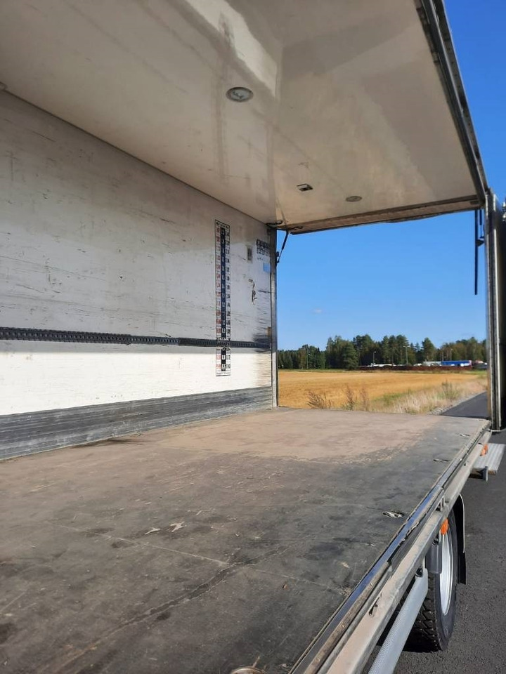 Camion fourgon Volvo FL 240: photos 7