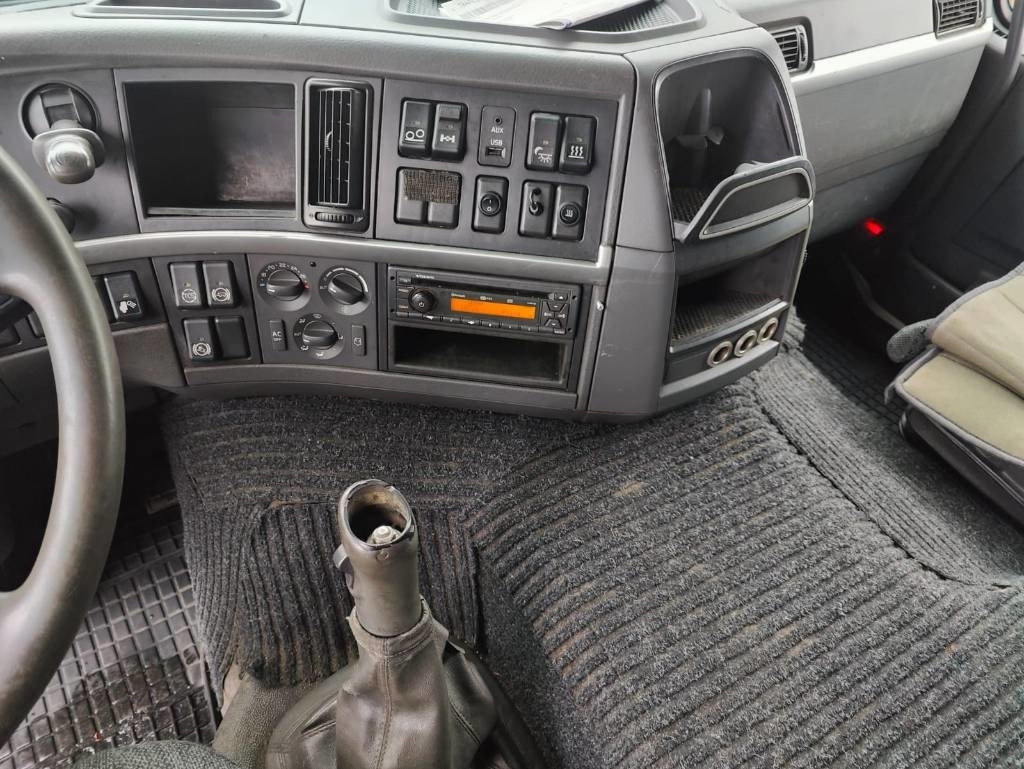Camion fourgon Volvo FM 13: photos 19