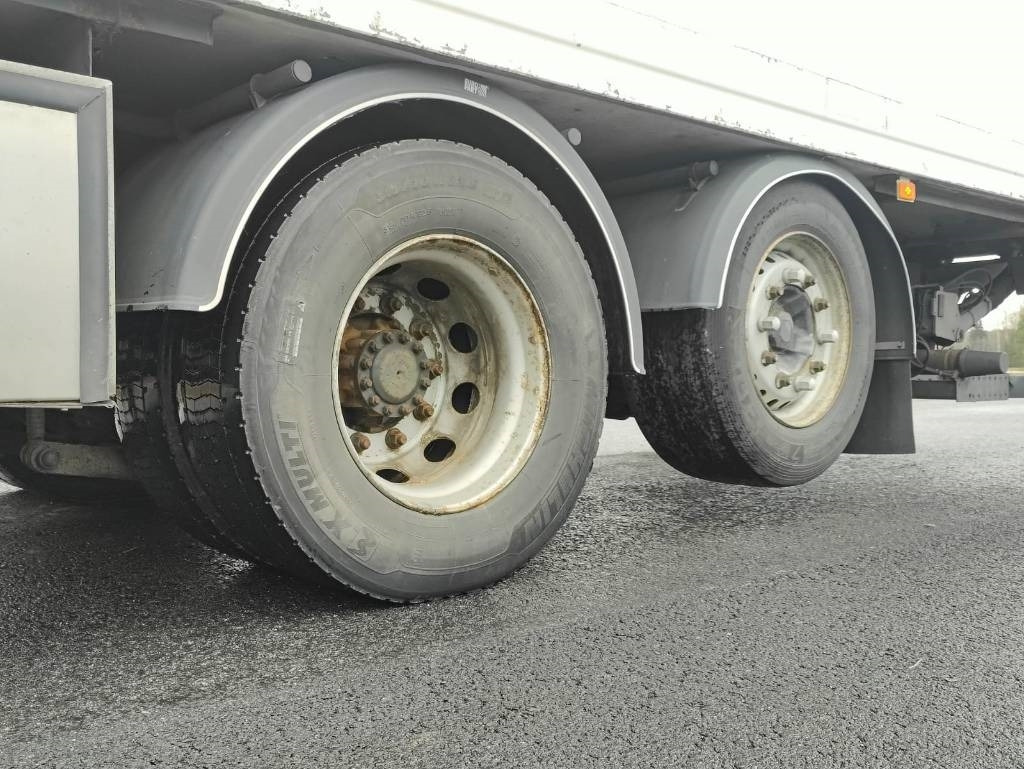 Camion fourgon Volvo FM 13: photos 13