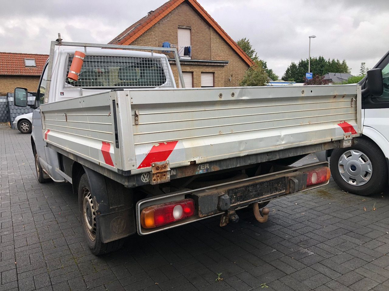 Volkswagen T5 1.9 TDI Transporter Pritsche - Utilitaire plateau: photos 2 Volkswagen T5 1.9 TDI Transporter Pritsche - Utilitaire plateau: photos 2