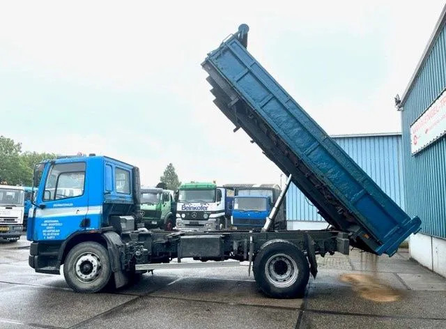 DAF 65.210 ATI 4x2 FULL STEEL KIPPER (EURO 2 / MANUAL GEARBOX / FULL STEEL SUSPENSION / P.T.O.) - Camion benne: photos 5 DAF 65.210 ATI 4x2 FULL STEEL KIPPER (EURO 2 / MANUAL GEARBOX / FULL STEEL SUSPENSION / P.T.O.) - Camion benne: photos 5