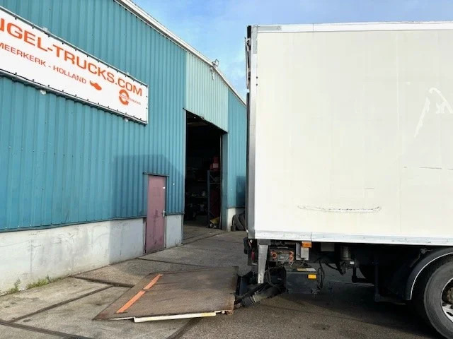 DAF CF 65.250 COOLING TRUCK WITH CARRIER D/E COOLER (EURO 5 / AS-TRONIC / 2.500 KG. LOADING PLATFORM) en crédit-bail DAF CF 65.250 COOLING TRUCK WITH CARRIER D/E COOLER (EURO 5 / AS-TRONIC / 2.500 KG. LOADING PLATFORM): photos 12