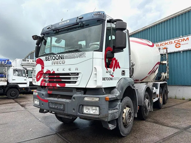 Iveco Eurotrakker AD340T41B 8x4 FULL STEEL SUSPENSION WITH STETTER CONCRETE MIXER (ZF16 MANUAL GEARBOX / FULL STEEL SUSPENSION / REDUC - Camion malaxeur: photos 1 Iveco Eurotrakker AD340T41B 8x4 FULL STEEL SUSPENSION WITH STETTER CONCRETE MIXER (ZF16 MANUAL GEARBOX / FULL STEEL SUSPENSION / REDUC - Camion malaxeur: photos 1