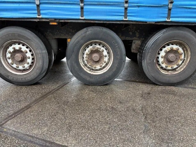 Semi-remorque rideaux coulissants Krone SDP-27 3-AXLE 13.60 M. CURTAINSIDE WITH SLIDING ROOF (BPW-AXLES / DISC BRAKES / ABS-EBS BRAKE SYSTEM): photos 7