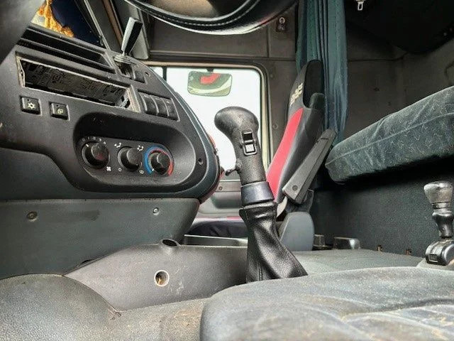 Tracteur routier DAF 95.430 XF SPACECAB (EURO 3 / ZF16 MANUAL GEARBOX / ZF-INTARDER / AIRCONDITIONING / 870 LITER DIESELTANK): photos 8