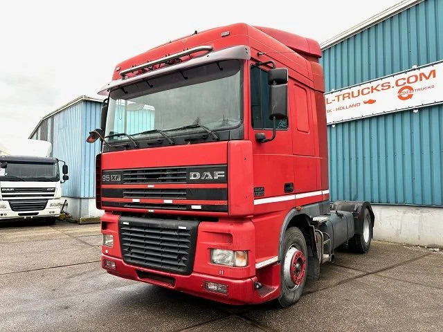 DAF 95.480 XF SPACECAB (EURO 3 / ZF16 MANUAL GEARBOX / 2x DIESELTANK / AIRCONDITIONING) - Tracteur routier: photos 1 DAF 95.480 XF SPACECAB (EURO 3 / ZF16 MANUAL GEARBOX / 2x DIESELTANK / AIRCONDITIONING) - Tracteur routier: photos 1