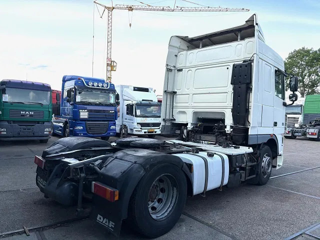 DAF XF 105.460 SPACECAB (ZF-MANUAL GEARBOX / 2x DIESELTANK / MX-ENGINE BRAKE / AIRCONDITIONING / FRIDGE / ETC.) - Tracteur routier: photos 2 DAF XF 105.460 SPACECAB (ZF-MANUAL GEARBOX / 2x DIESELTANK / MX-ENGINE BRAKE / AIRCONDITIONING / FRIDGE / ETC.) - Tracteur routier: photos 2