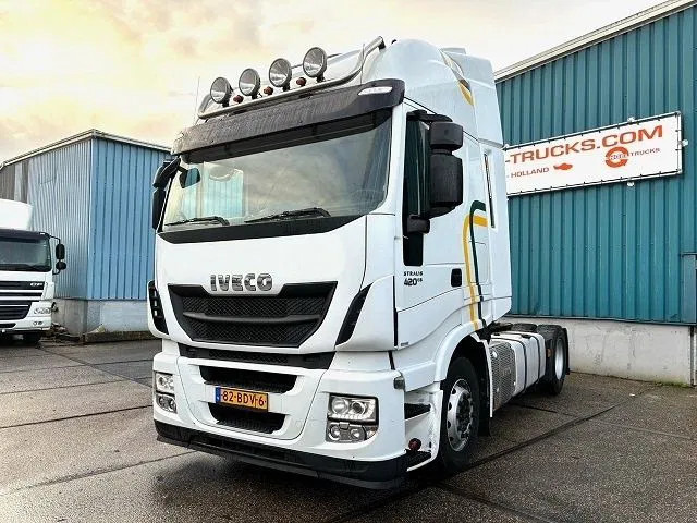 Iveco Stralis 440.42 /TP HIGH-WAY (EURO 6 / AUTOMATIC GEARBOX / 2x TANK / FRIDGE / AIRCONDITIONING / ETC.) - Tracteur routier: photos 1 Iveco Stralis 440.42 /TP HIGH-WAY (EURO 6 / AUTOMATIC GEARBOX / 2x TANK / FRIDGE / AIRCONDITIONING / ETC.) - Tracteur routier: photos 1