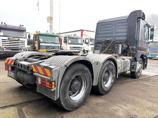Mercedes-Benz Actros 2640 S 6x4 FULL STEEL TRACTOR UNIT (EPS WITH CLUTCH (3 PEDALS) / REDUCTION AXLES / FULL STEEL SUSPENSION / HYDRAULIC KIT - Tracteur routier: photos 3 Mercedes-Benz Actros 2640 S 6x4 FULL STEEL TRACTOR UNIT (EPS WITH CLUTCH (3 PEDALS) / REDUCTION AXLES / FULL STEEL SUSPENSION / HYDRAULIC KIT - Tracteur routier: photos 3