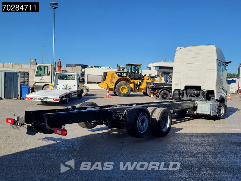 Volvo FH 62 R AERO 6X2 NEW Horsetruck chassis Lift+Lenkachse Dynamic Steering Mirror cam Euro 6 en crédit-bail Volvo FH 62 R AERO 6X2 NEW Horsetruck chassis Lift+Lenkachse Dynamic Steering Mirror cam Euro 6: photos 6
