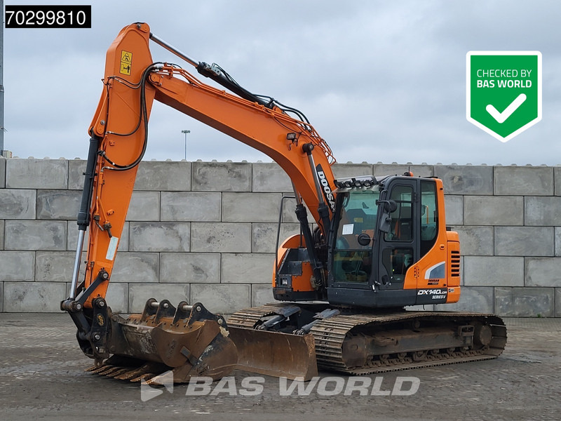 Doosan DX140 LCR-5 BLADE - 3 BUCKETS - Pelle sur chenille: photos 1 Doosan DX140 LCR-5 BLADE - 3 BUCKETS - Pelle sur chenille: photos 1