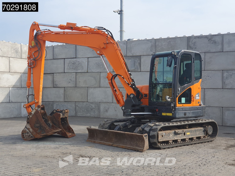 Doosan DX85 R-3 A/C - 3 BUCKETS - Mini pelle: photos 2 Doosan DX85 R-3 A/C - 3 BUCKETS - Mini pelle: photos 2