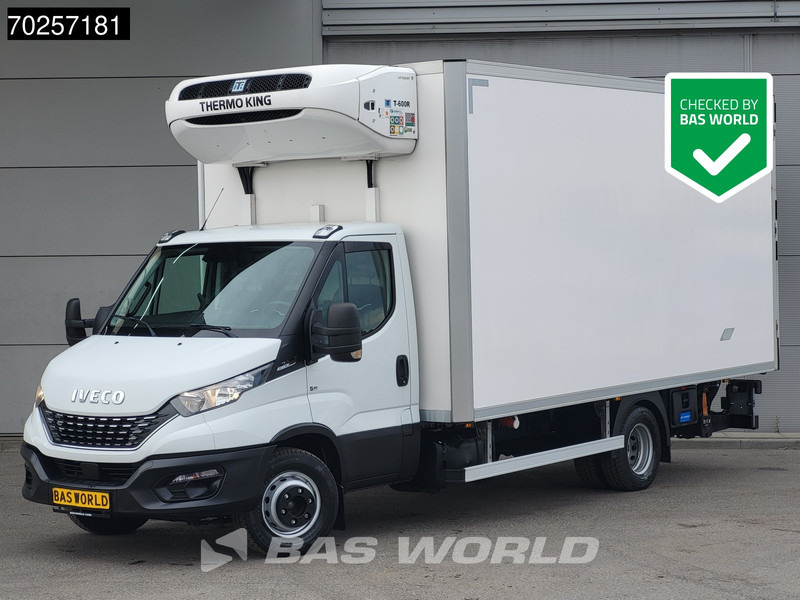 Iveco Daily 72C21 3.0L Koelwagen Laadklep Thermo King T-600R 380V Luchtvering Koelwagen Airco Cruise Camera Koeler Koel Kühlwagen 28m3 A/C C - Utilitaire frigorifique: photos 1 Iveco Daily 72C21 3.0L Koelwagen Laadklep Thermo King T-600R 380V Luchtvering Koelwagen Airco Cruise Camera Koeler Koel Kühlwagen 28m3 A/C C - Utilitaire frigorifique: photos 1