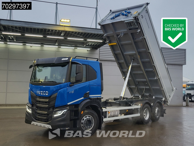 Iveco S-Way 420 6X2 NEW! 17m3 3-way KH kipper Lift+Steering axle Automatic Euro 6 - Camion benne: photos 1 Iveco S-Way 420 6X2 NEW! 17m3 3-way KH kipper Lift+Steering axle Automatic Euro 6 - Camion benne: photos 1
