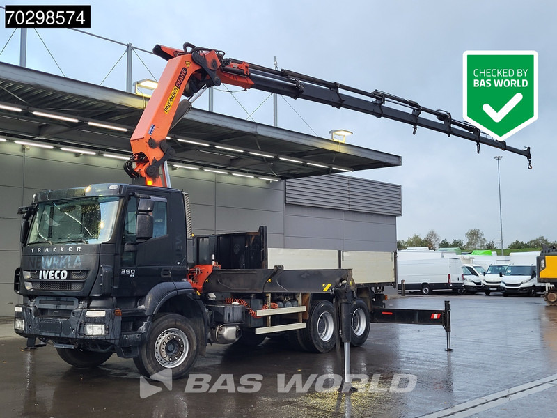 Iveco Trakker 360 6X4 Palfinger PK44002 Crane 8x Extensions Full Steel Big-Axle Manual Euro 5 - Camion plateau, Camion grue: photos 1 Iveco Trakker 360 6X4 Palfinger PK44002 Crane 8x Extensions Full Steel Big-Axle Manual Euro 5 - Camion plateau, Camion grue: photos 1