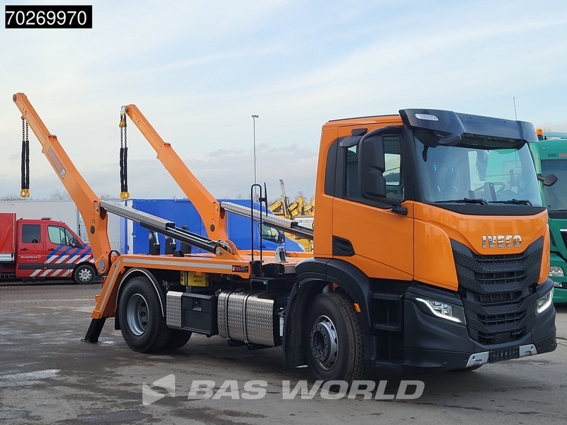 Iveco X-Way 360 4X2 NEW! HIAB 12tons skiploader Automatic Euro 6 - Camion multibenne: photos 3 Iveco X-Way 360 4X2 NEW! HIAB 12tons skiploader Automatic Euro 6 - Camion multibenne: photos 3