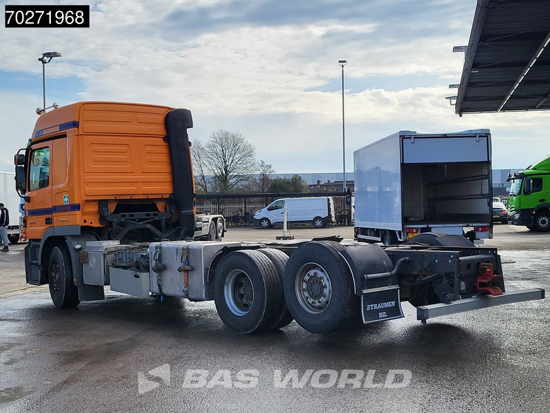 Mercedes-Benz Actros 2548 6X2 ADR chassis Liftaxle Telligent Halb Automatic Euro 4 - Châssis cabine: photos 2 Mercedes-Benz Actros 2548 6X2 ADR chassis Liftaxle Telligent Halb Automatic Euro 4 - Châssis cabine: photos 2