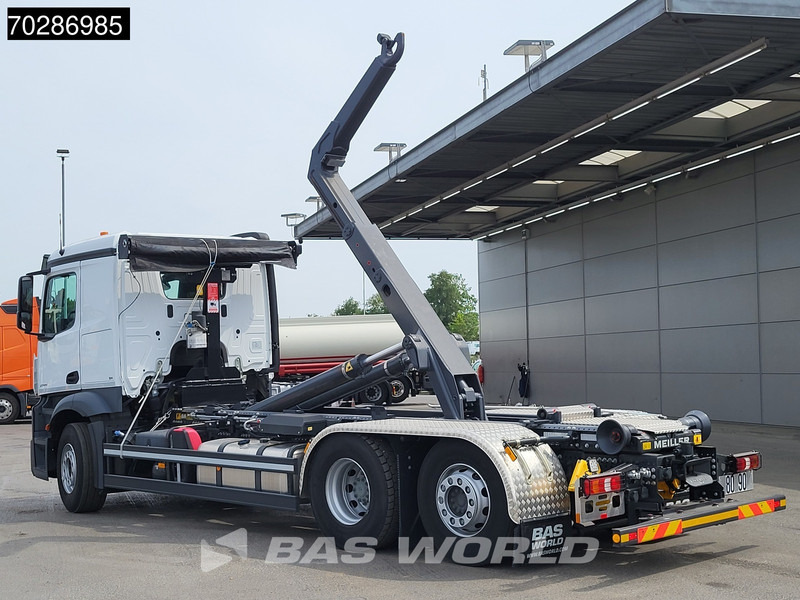Mercedes-Benz Actros 2745 6X2 NEW! Meiller RS21-70 Abrollkipper Lift-Lenkasche Retarder PPC Navi Automatic - Camion ampliroll: photos 2 Mercedes-Benz Actros 2745 6X2 NEW! Meiller RS21-70 Abrollkipper Lift-Lenkasche Retarder PPC Navi Automatic - Camion ampliroll: photos 2