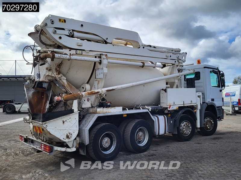 Mercedes-Benz Actros 3241 8X4 7m3 Putzmeister TMM 21-3 Retarder Big-Axle 3-Pedals Steelsuspension Euro 4 - Camion malaxeur: photos 5 Mercedes-Benz Actros 3241 8X4 7m3 Putzmeister TMM 21-3 Retarder Big-Axle 3-Pedals Steelsuspension Euro 4 - Camion malaxeur: photos 5