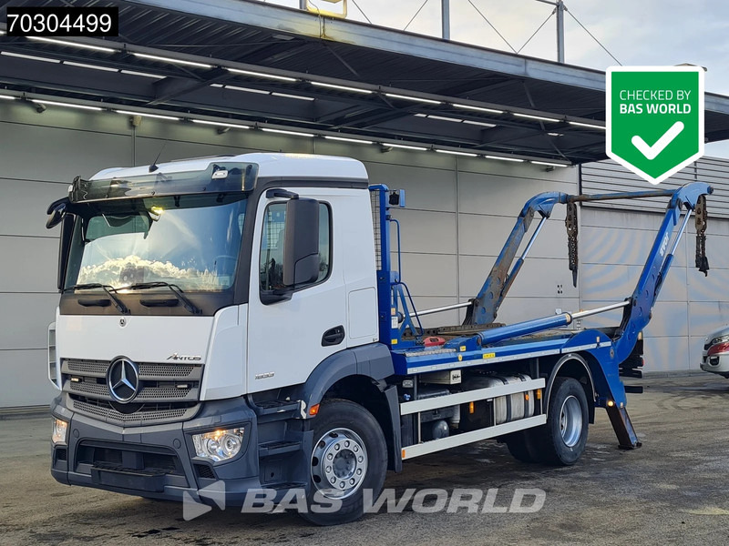 Mercedes-Benz Antos 1833 4X2 14 tons JOAB VL 14U Skiploader Automatic Full Air suspension Euro 6 - Camion multibenne: photos 1 Mercedes-Benz Antos 1833 4X2 14 tons JOAB VL 14U Skiploader Automatic Full Air suspension Euro 6 - Camion multibenne: photos 1