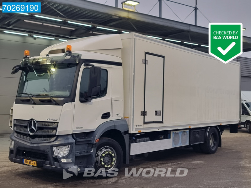 Mercedes-Benz Antos 1935 4X2 NL-Truck Frigoblock 2000kg Ladebordwand Euro 6 - Camion frigorifique: photos 1 Mercedes-Benz Antos 1935 4X2 NL-Truck Frigoblock 2000kg Ladebordwand Euro 6 - Camion frigorifique: photos 1