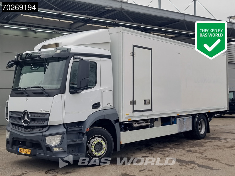 Mercedes-Benz Antos 2035 4X2 NL-Truck FRIGOBLOCK R410A 2000kg Ladebordwand Euro 6 - Camion frigorifique: photos 1 Mercedes-Benz Antos 2035 4X2 NL-Truck FRIGOBLOCK R410A 2000kg Ladebordwand Euro 6 - Camion frigorifique: photos 1